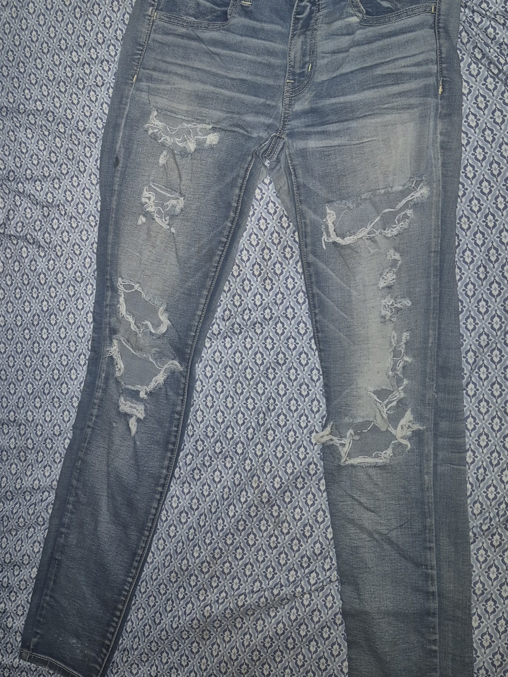 American Eagle Outfitters Women's Skinny Distressed Jeans - Faded Blue
